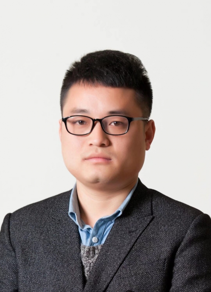 向建军 英国上市365平台党总支副书记